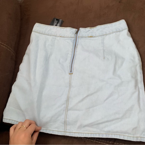 Denim skirt - Picture 2 of 4